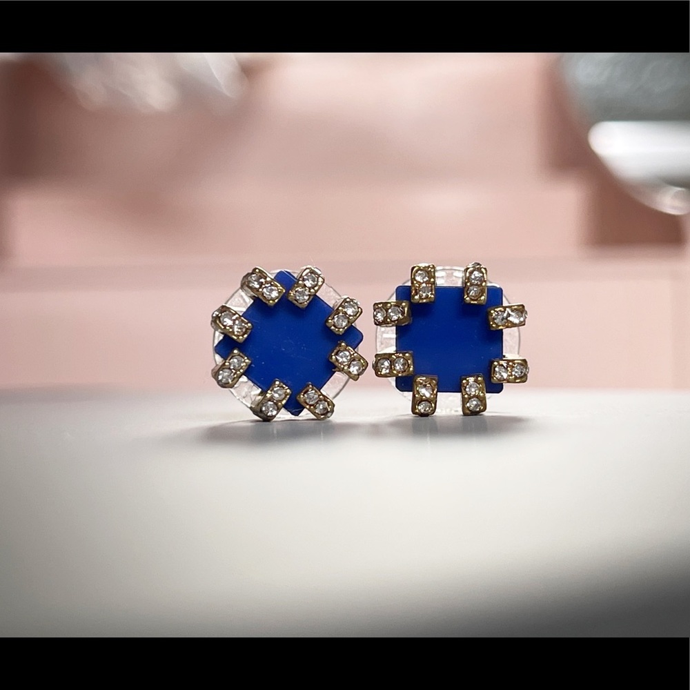 Trina Turk – Stud Pave Detail Crystal Earrings